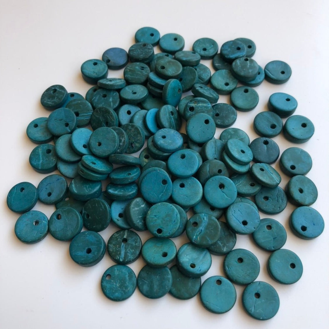 Cyan Blue Coconut Charms 12mm Flat Round Disc Charm Pendants 25 Pieces