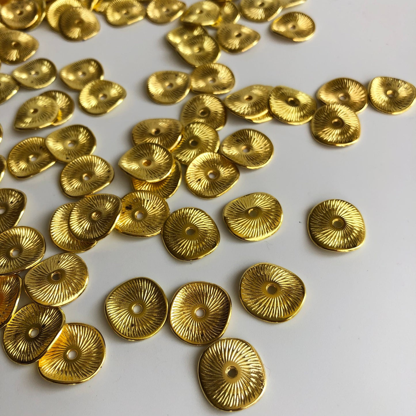 25 Pcs Gold Metal Beads
