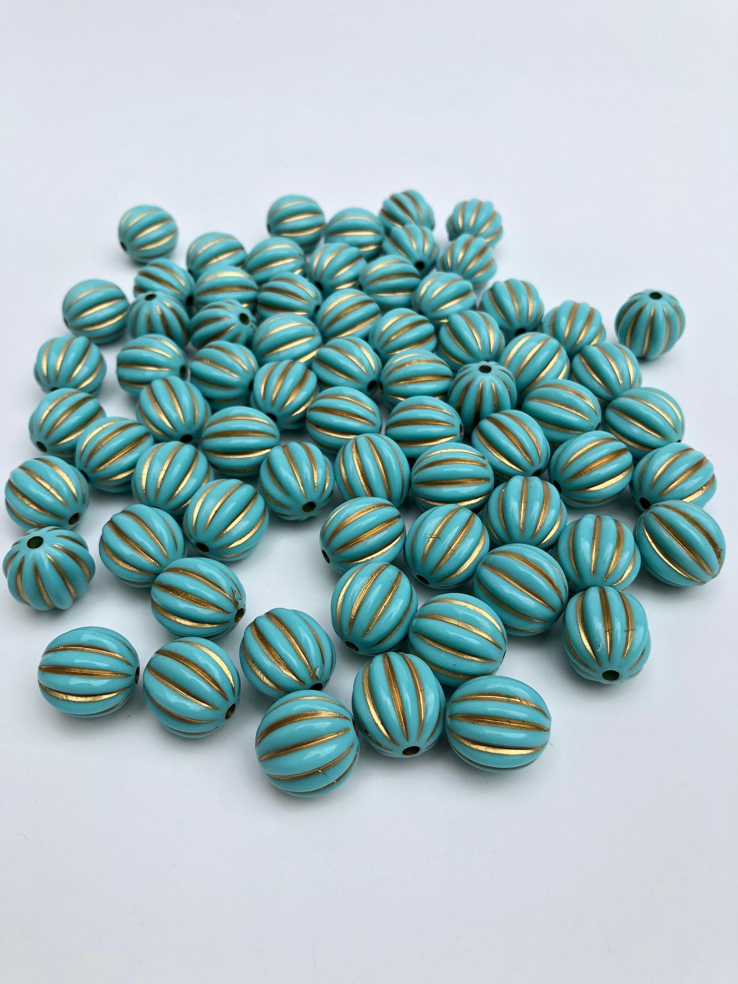 10pcs Aqua Blue Resin Beads