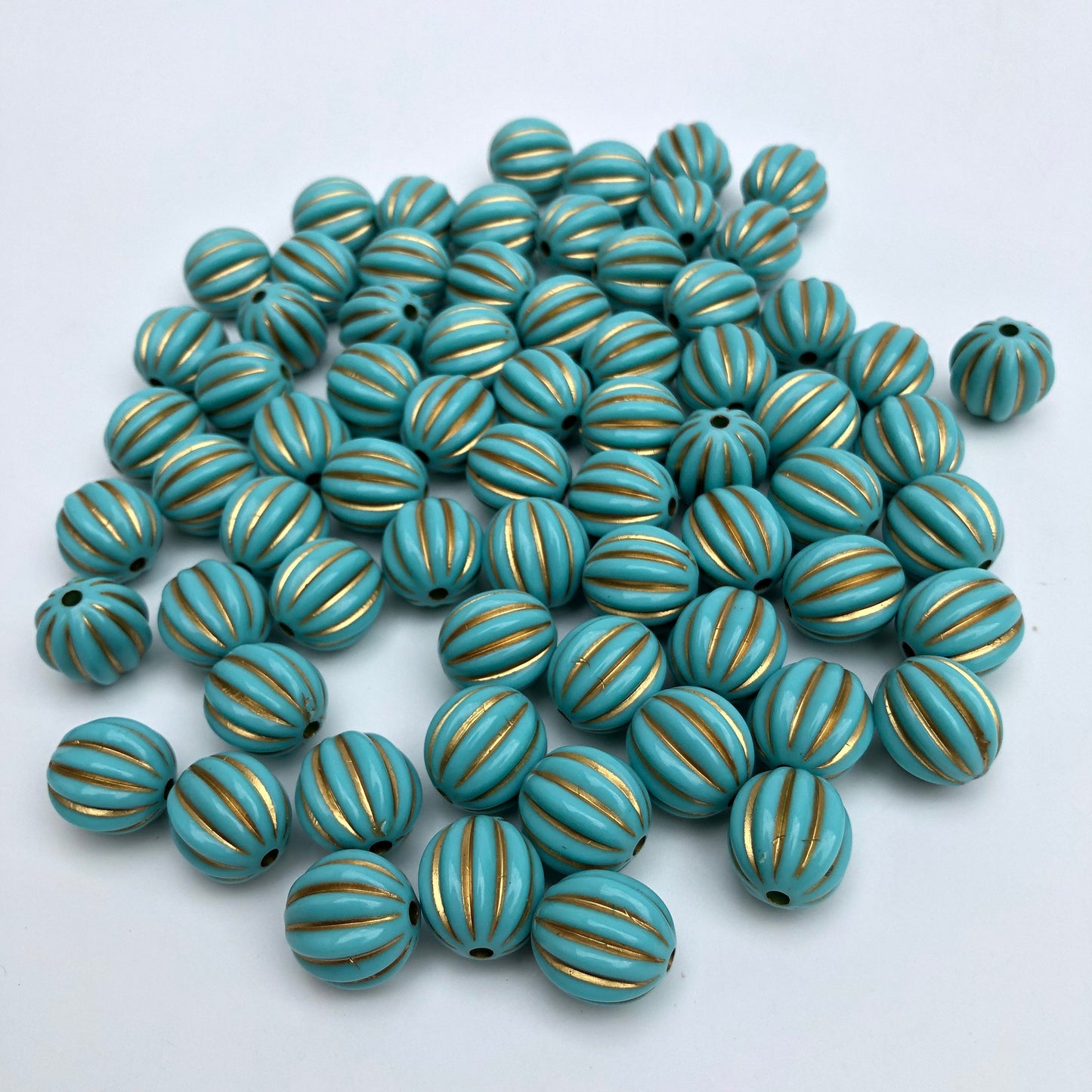 10pcs Aqua Blue Resin Beads