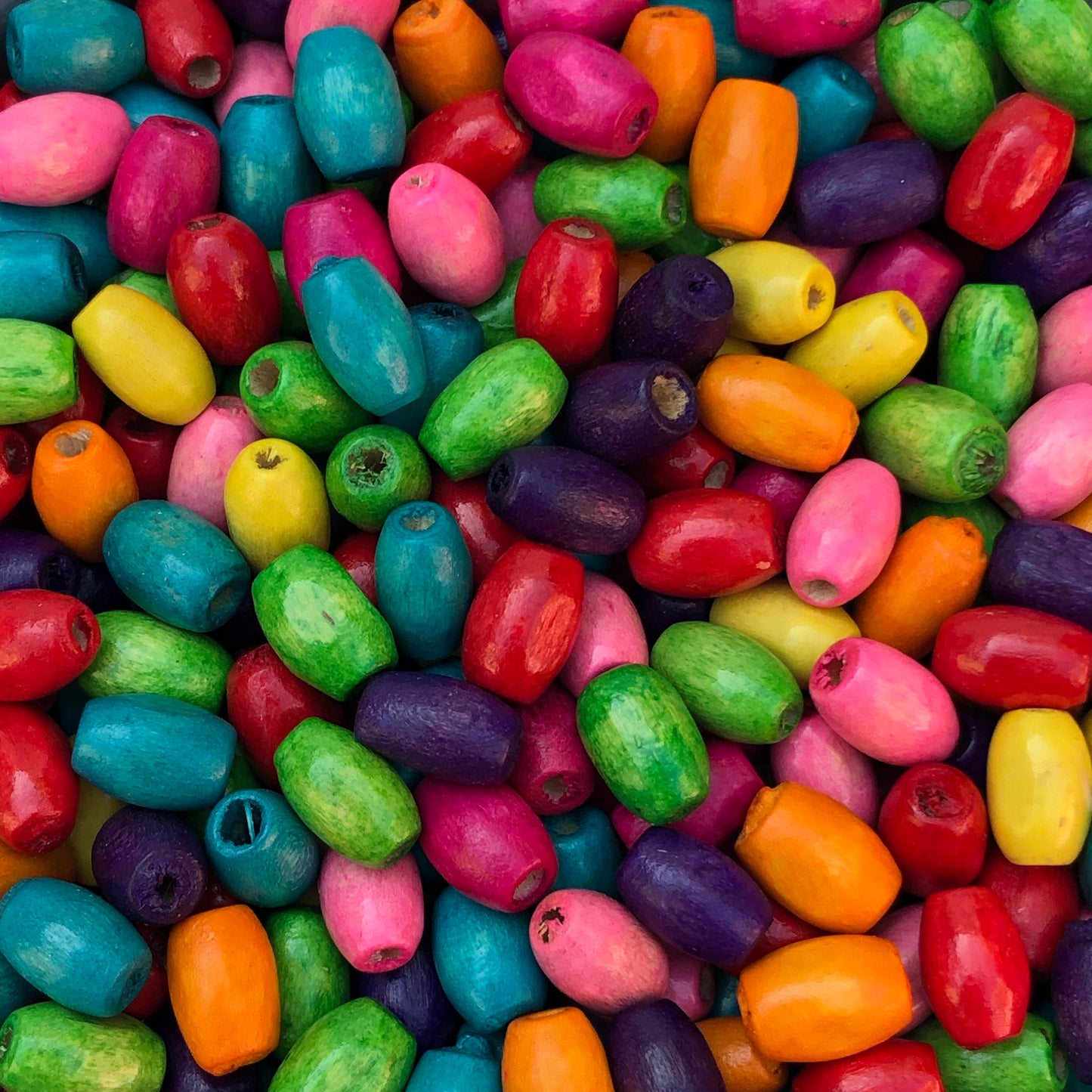 200 Pieces Mixed Wooden Oval Rice Beads - 8x5mm Barrel Wood Rainbow Bead Spacer Multi Colour DIY Crafts and Jewellery Making
