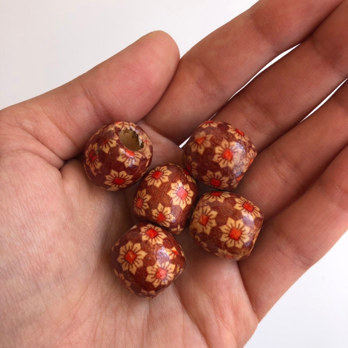 Red & Brown Large Macrame Wood Beads 18mm Barrel Drum Wooden Floral Pattern Beads 25 Pieces