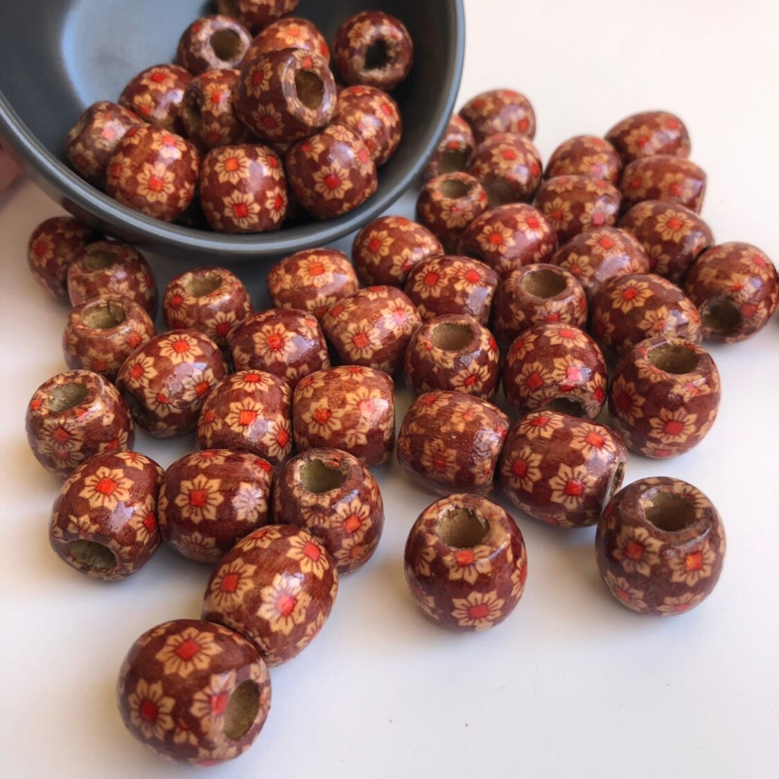 Red & Brown Large Macrame Wood Beads 18mm Barrel Drum Wooden Floral Pattern Beads 25 Pieces