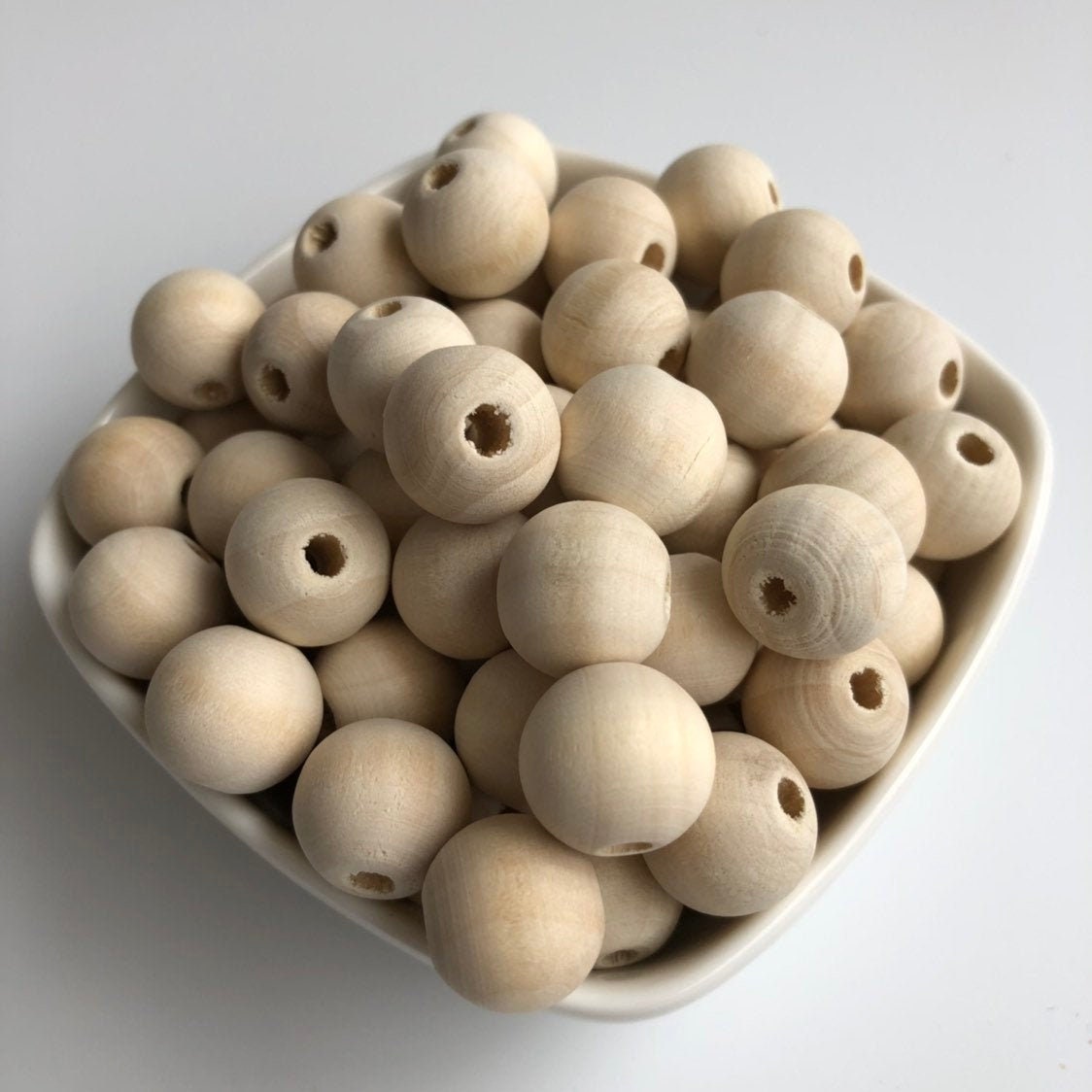 Natural Unpainted Wood Bead 16mm Round Unfinished Raw Beige Craft Bead 25 Pieces