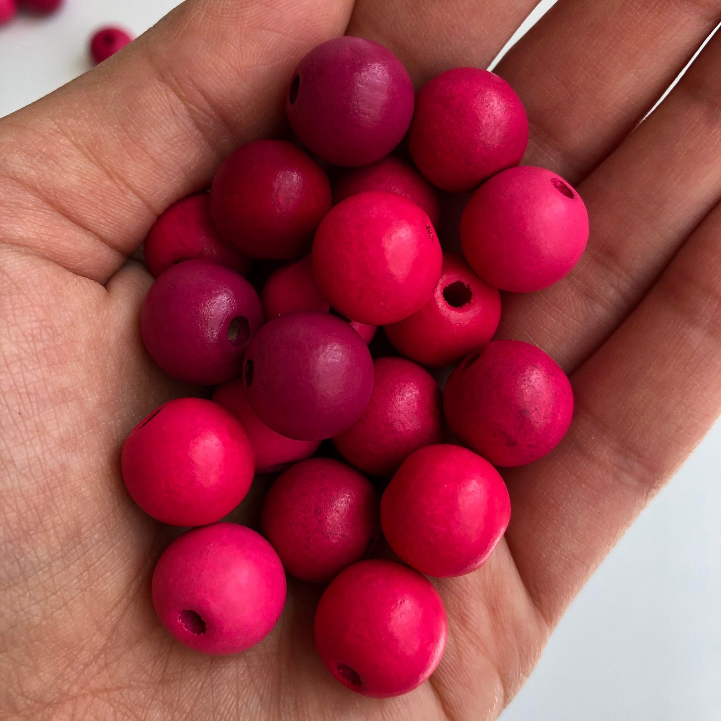 Mixed Matte Pinks Wood Bead 14mm Round Craft Beads 25 Pieces