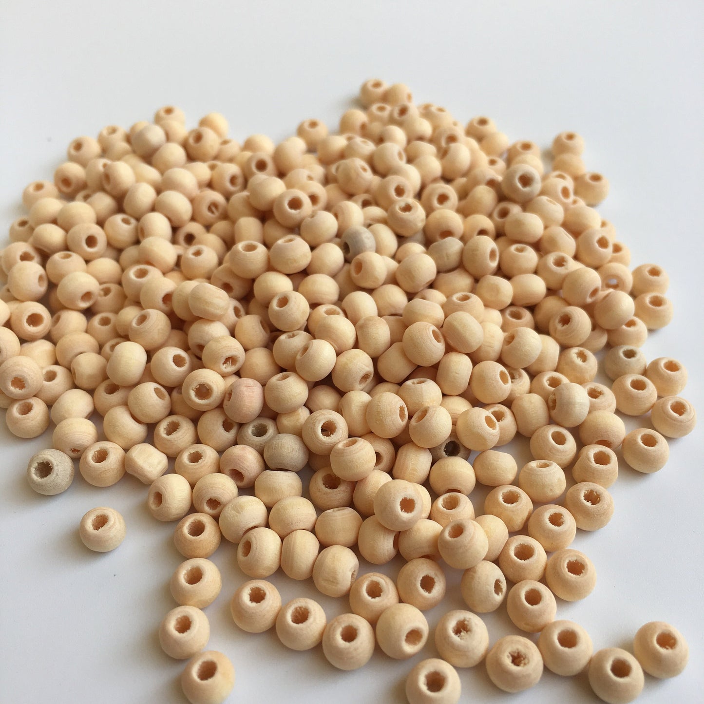 Natural Unpainted Wood Beads 5mm Round Unfinished Wooden Craft Bead 200 Pieces