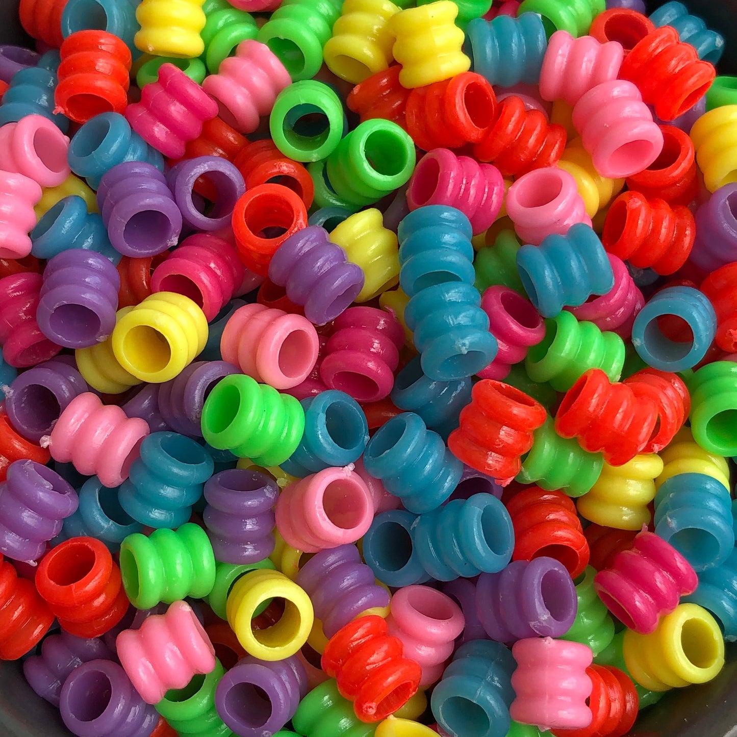 Mixed Macrame Beads 7mm Ribbed Tube Pony Acrylic Plastic Rainbow Hair Bead 250 Pieces