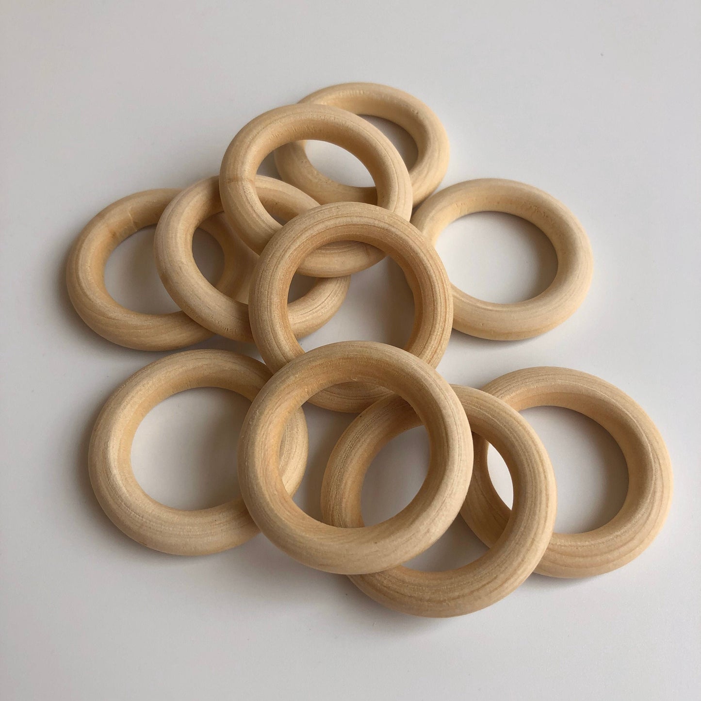 Natural Macrame Wood Rings 40mm Round Raw Unfinished Wooden Link 10 Pieces