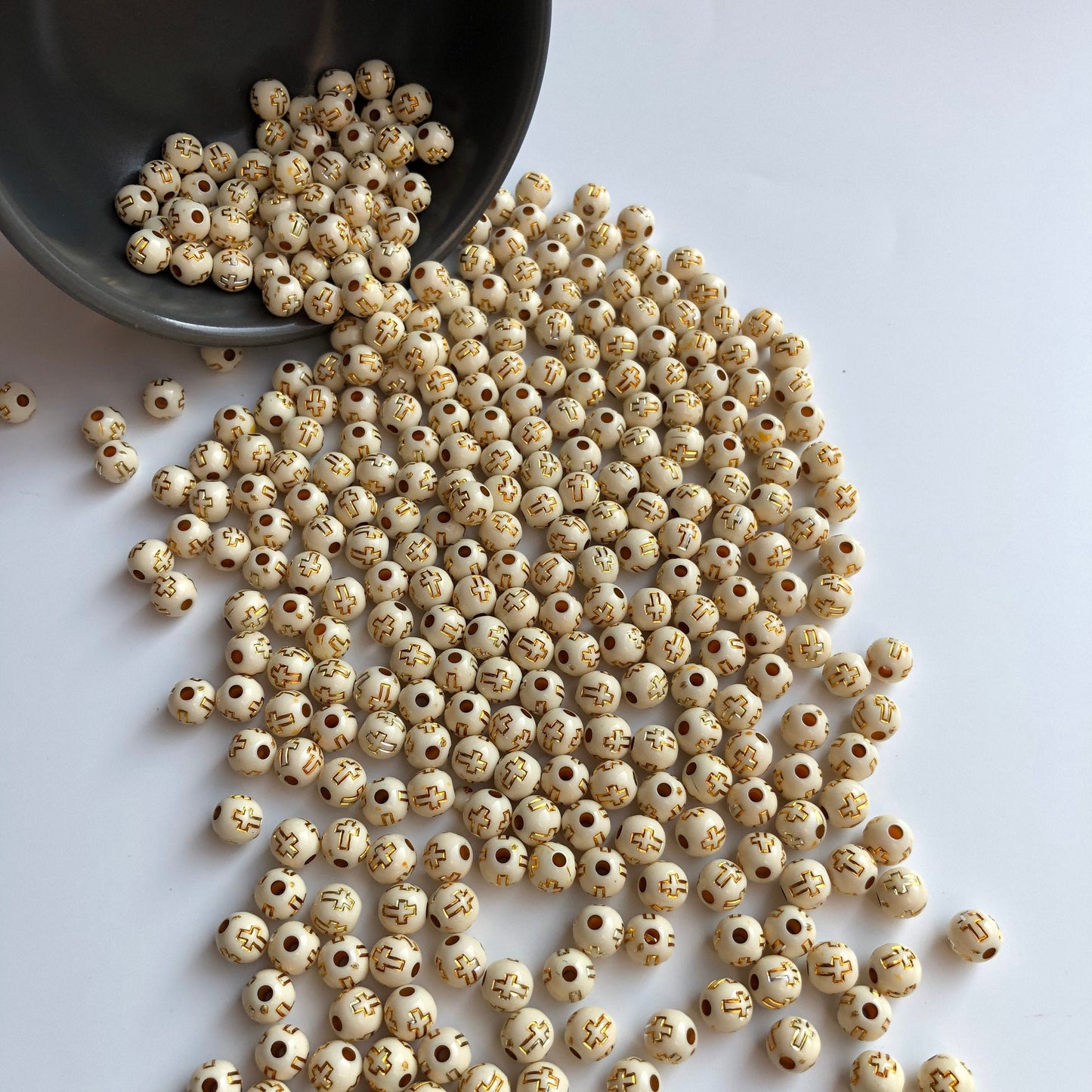 8mm Beige and Gold Cross Bead 75pcs Round Jewellery Making Acrylic Plastic Beads