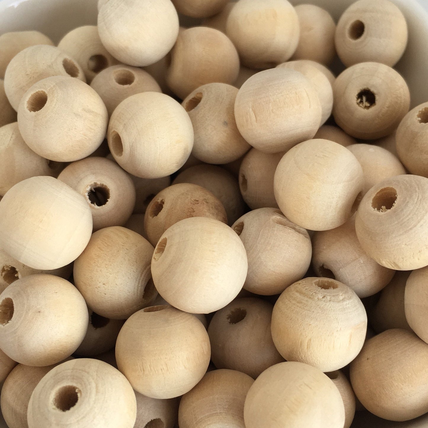 Natural Unpainted Wood Beads 14mm Round Unfinished Wooden Craft Bead 25 Pieces