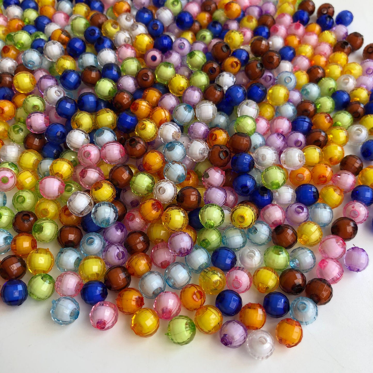 Mixed Colour Plastic Resin Beads 8mm Round Faceted DIY Jewellery Making Bead 100 Pieces