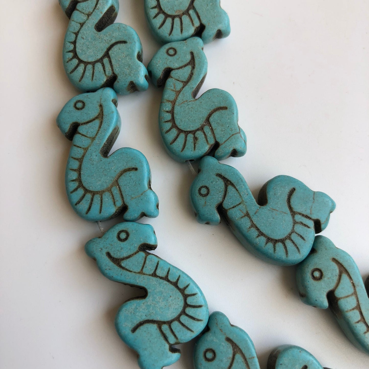 Turquoise Blue Seahorse Beads 29x17mm Synthetic Gemstone Bead 13 Piece Strand