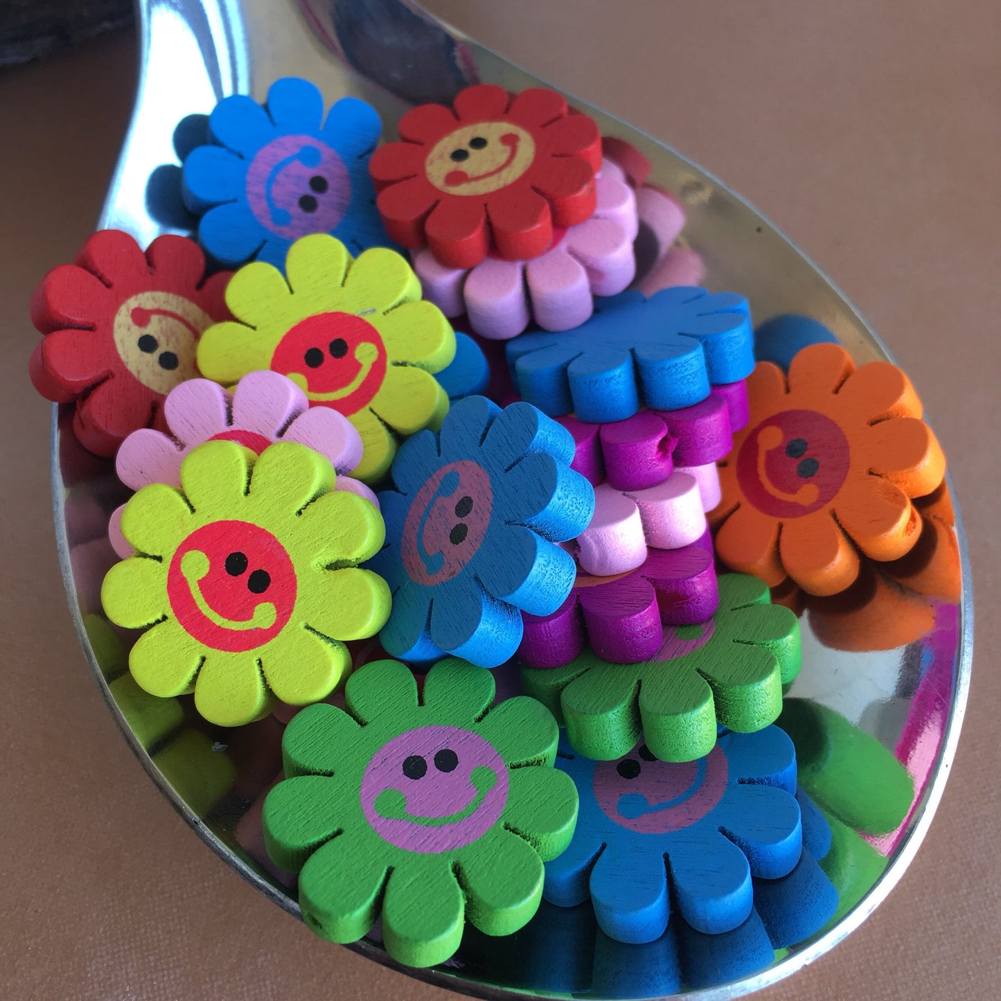 Mixed Wooden Flower Beads 23mm Happy Smiley Floral Wood Bead 25 Pieces