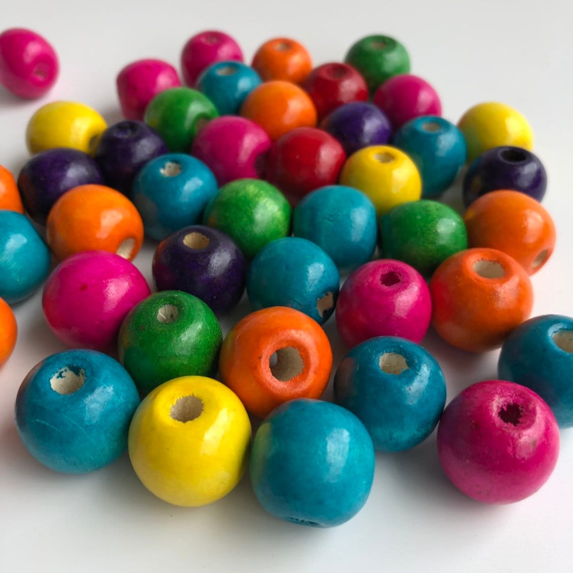 Mixed Colour Macrame Wood Beads 18mm Round Rainbow Wooden Craft Bead 25 Pieces