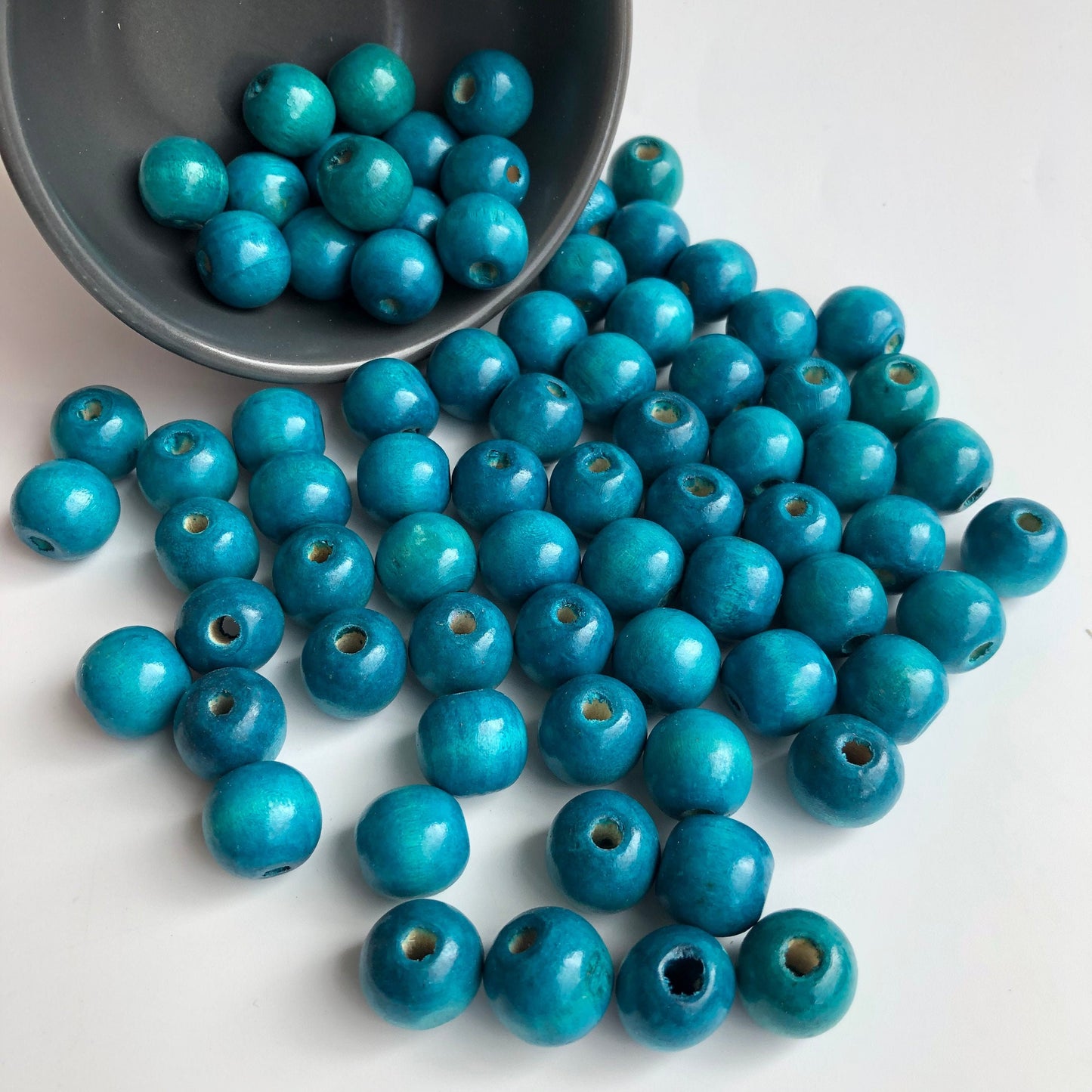 25pcs Natural Wood Bead, Round Wooden Beads, Turquoise Blue 16x15mm Macrame Beading Supplies