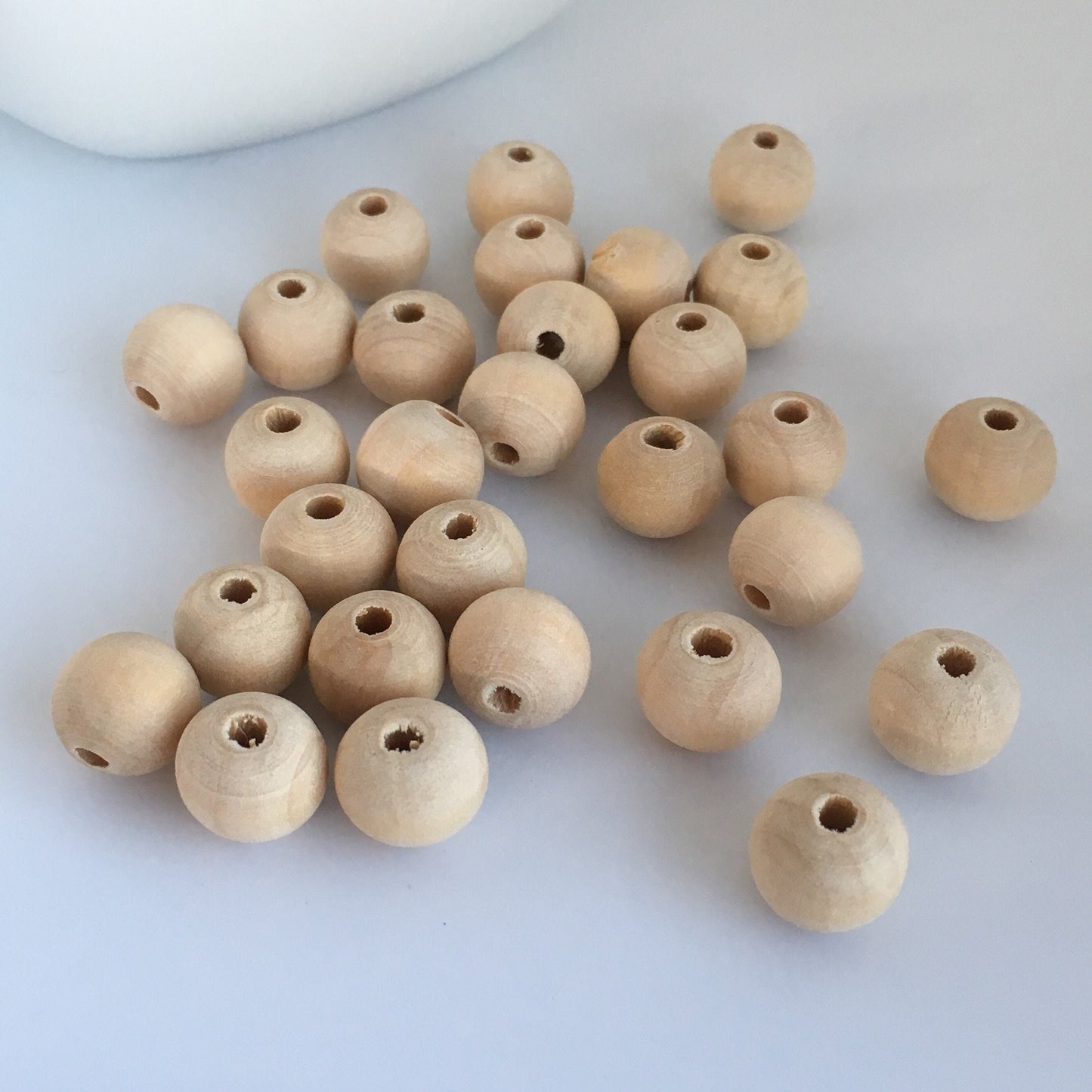 Natural Unpainted Wood Beads 12mm Round Unfinished Wooden Craft Bead 50 Pieces