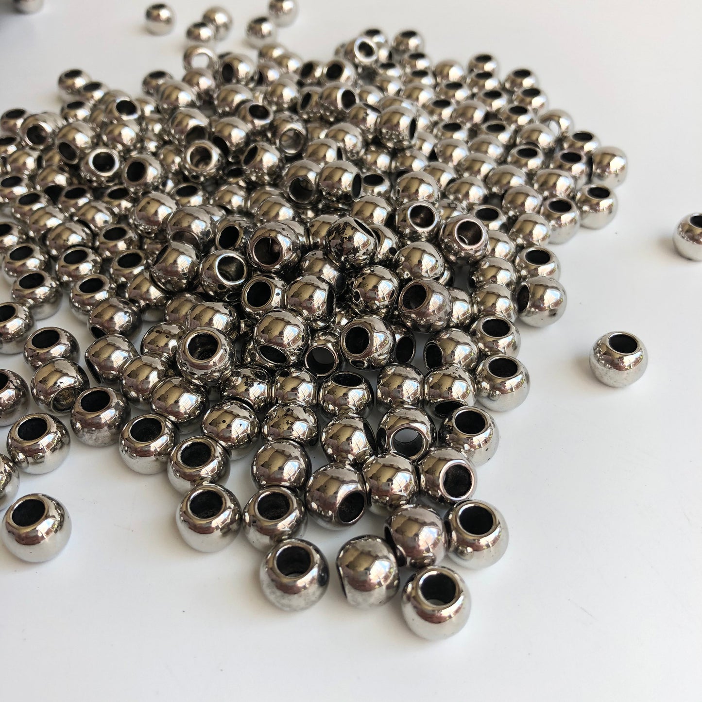 50X Shiny Silver Macrame Beads, 10x8mm Hair Pony Bead, Seamless Acrylic Craft Jewellery Making Bead