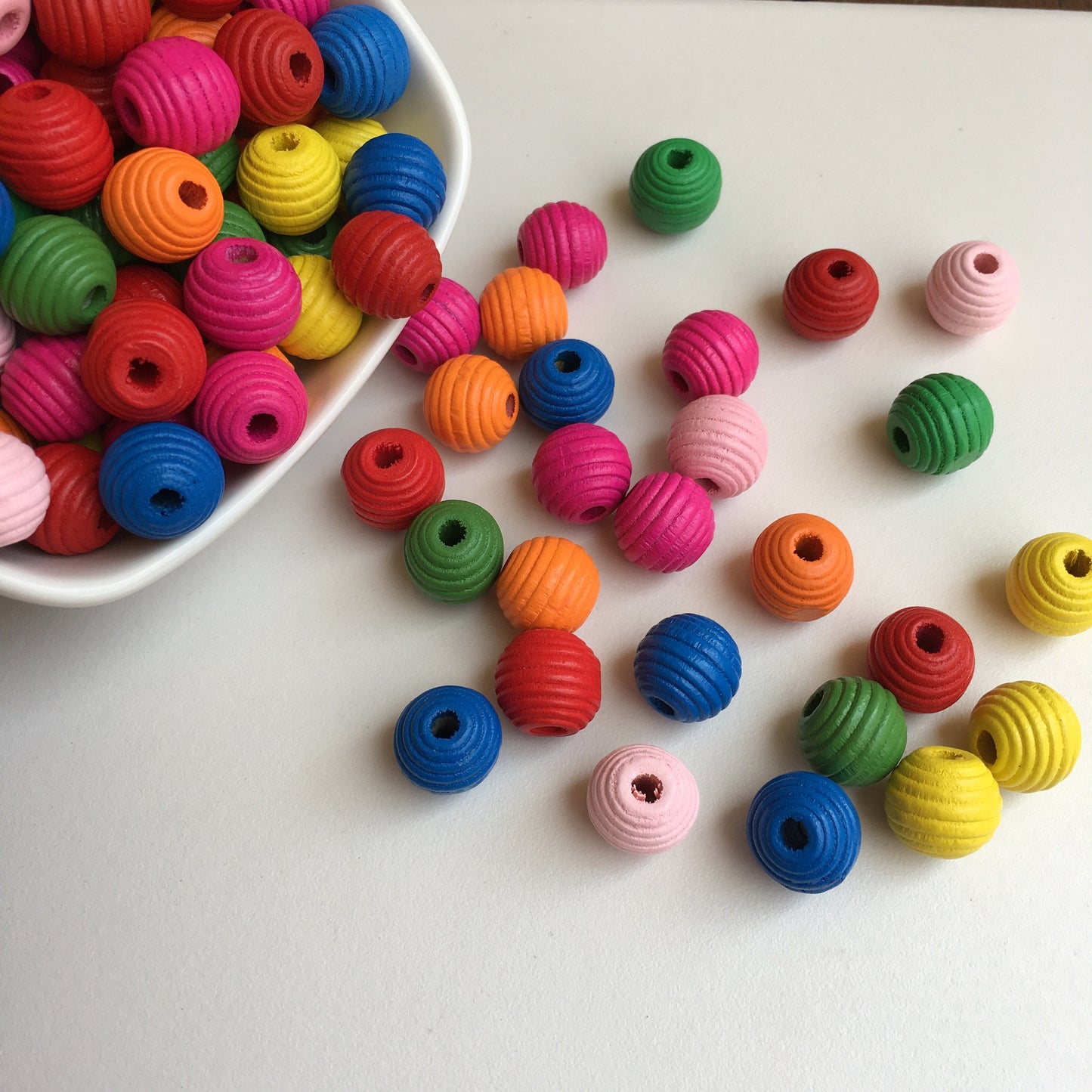 Mixed Multi Colour Wood Beads 14mm Round Beehive Spiral Wooden Bead 25 Pieces