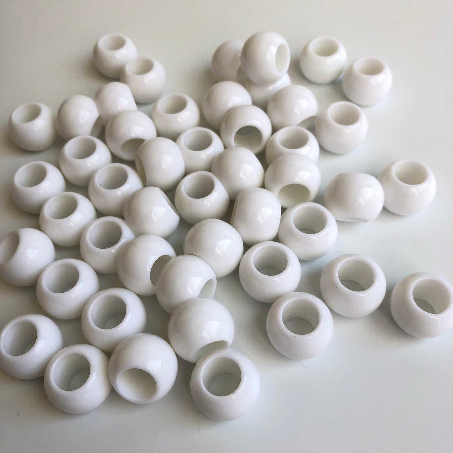 White Macrame Beads 18mm Round Barrel Plastic Resin Bead 10 Pieces