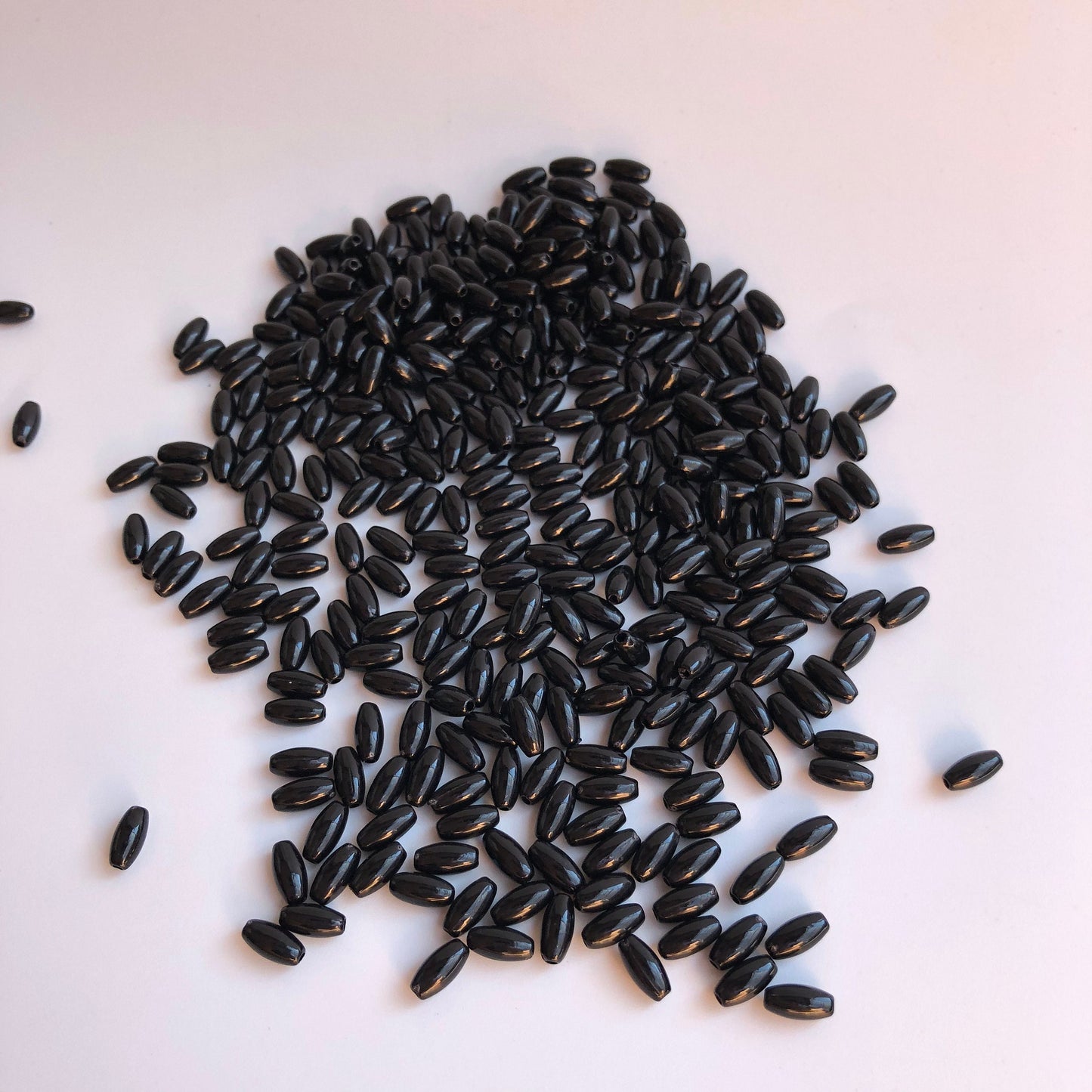 8x4mm Rice Beads Black Oval Plastic Resin Craft Bead 100 Pieces