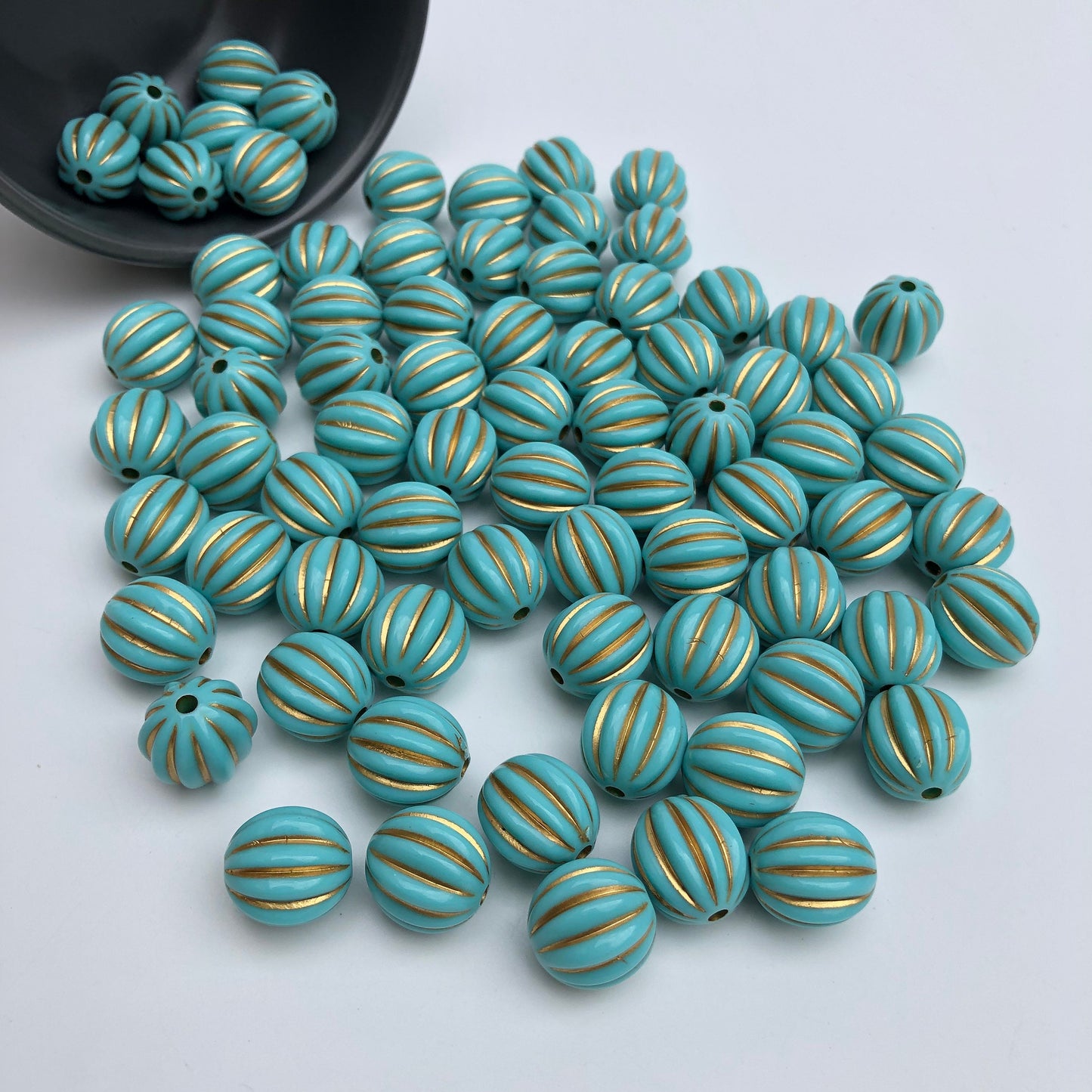 10pcs Aqua Blue Resin Beads