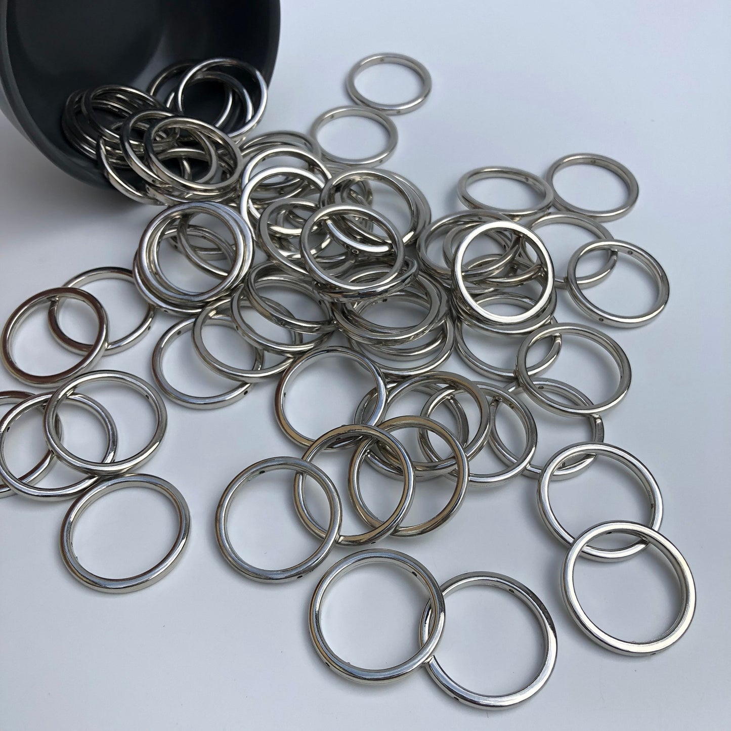 Silver Plastic Link Beads 35mm Round Circle Window Frame Bead 10 Pieces