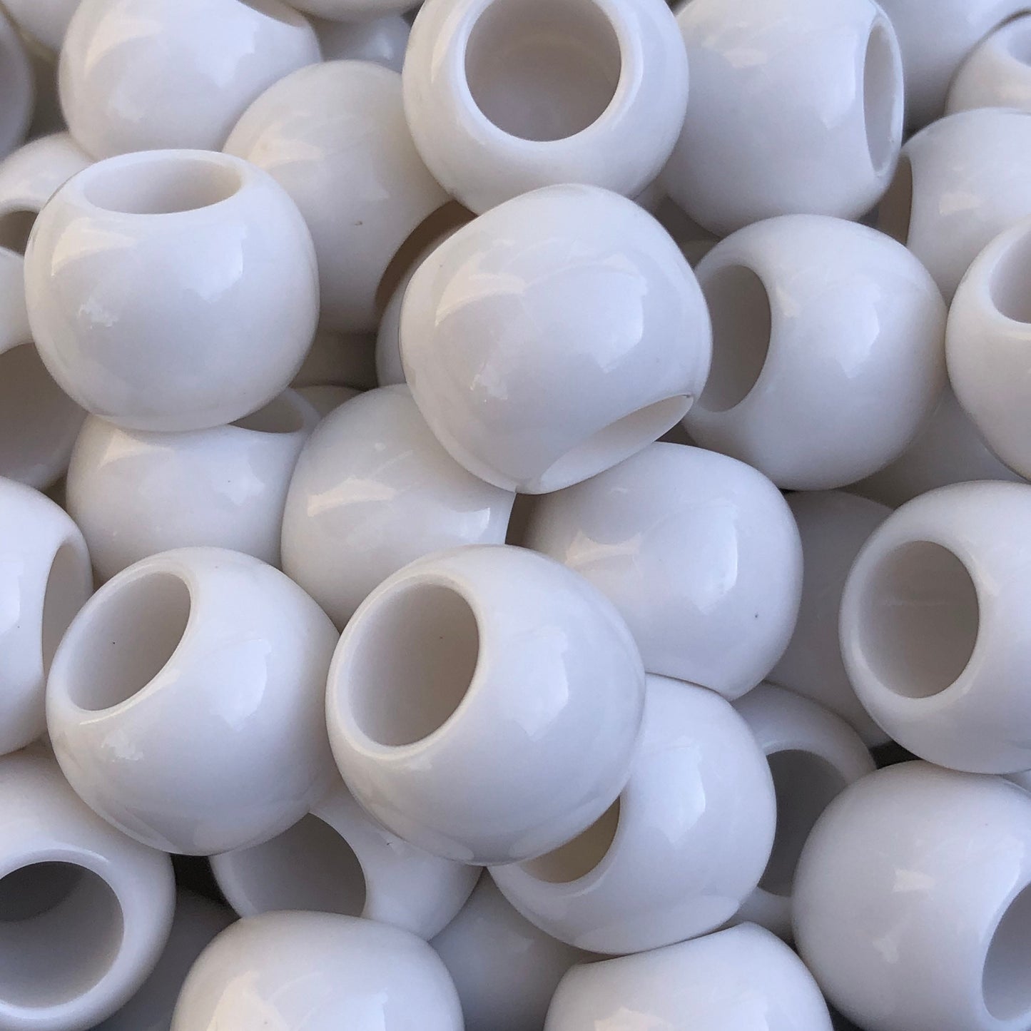 White Macrame Beads 15mm Round Barrel Plastic Resin Bead 10 Pieces