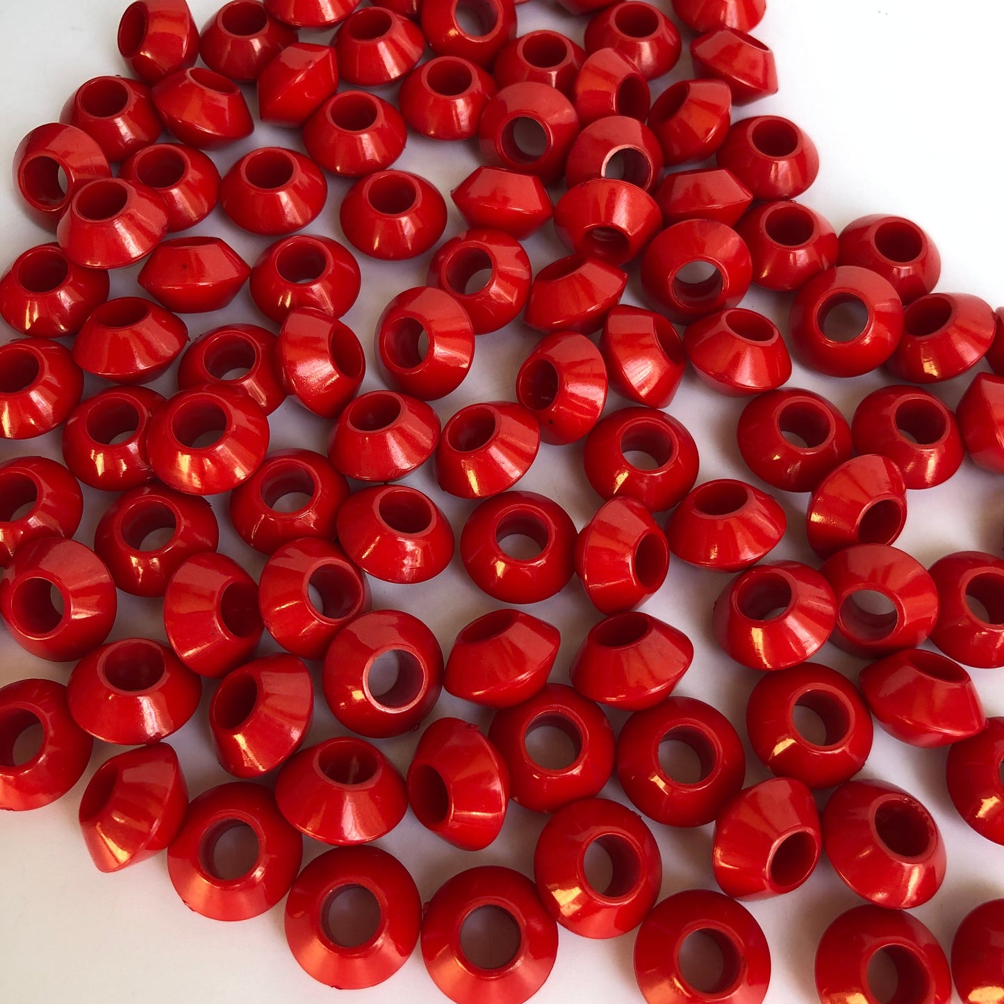 25X Red Macrame Beads 16x10mm Bicone Plastic Resin Bead 6.5mm Threading hole