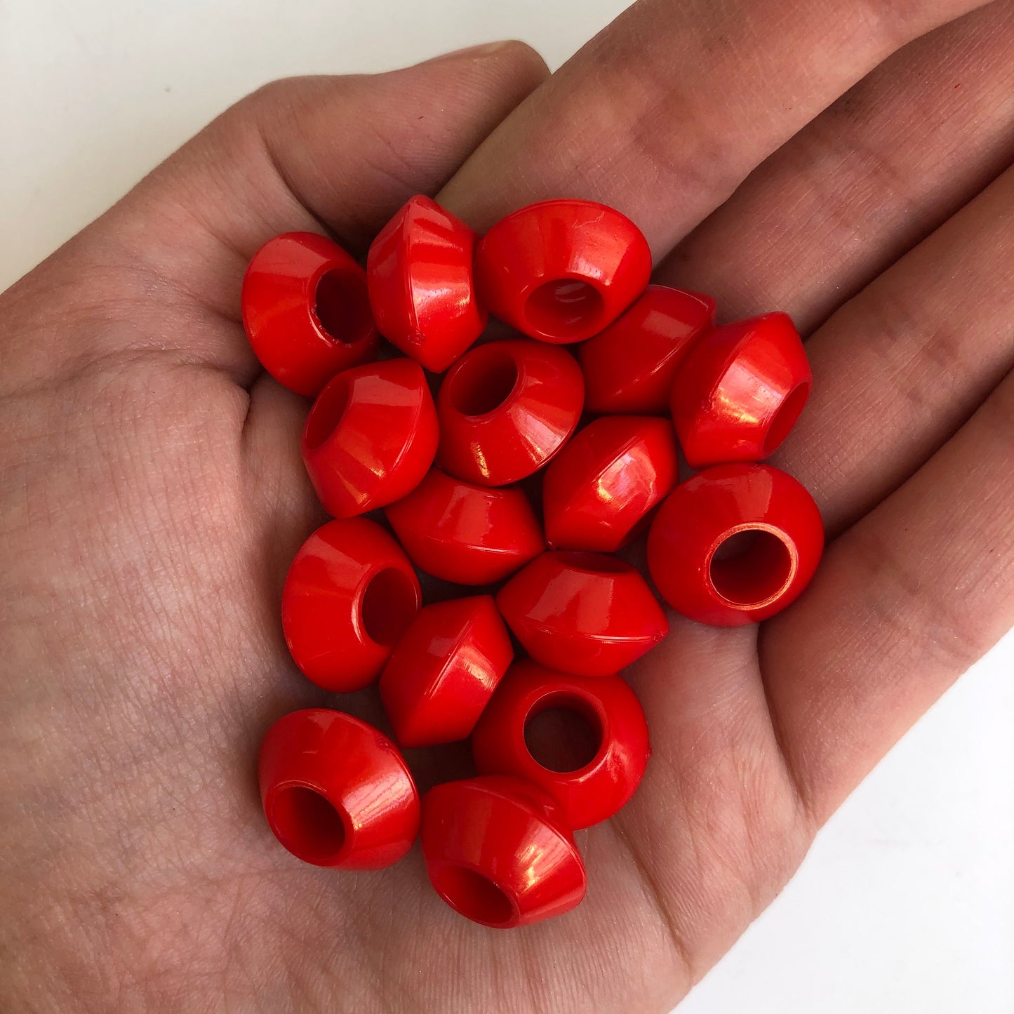 25X Red Macrame Beads 16x10mm Bicone Plastic Resin Bead 6.5mm Threading hole