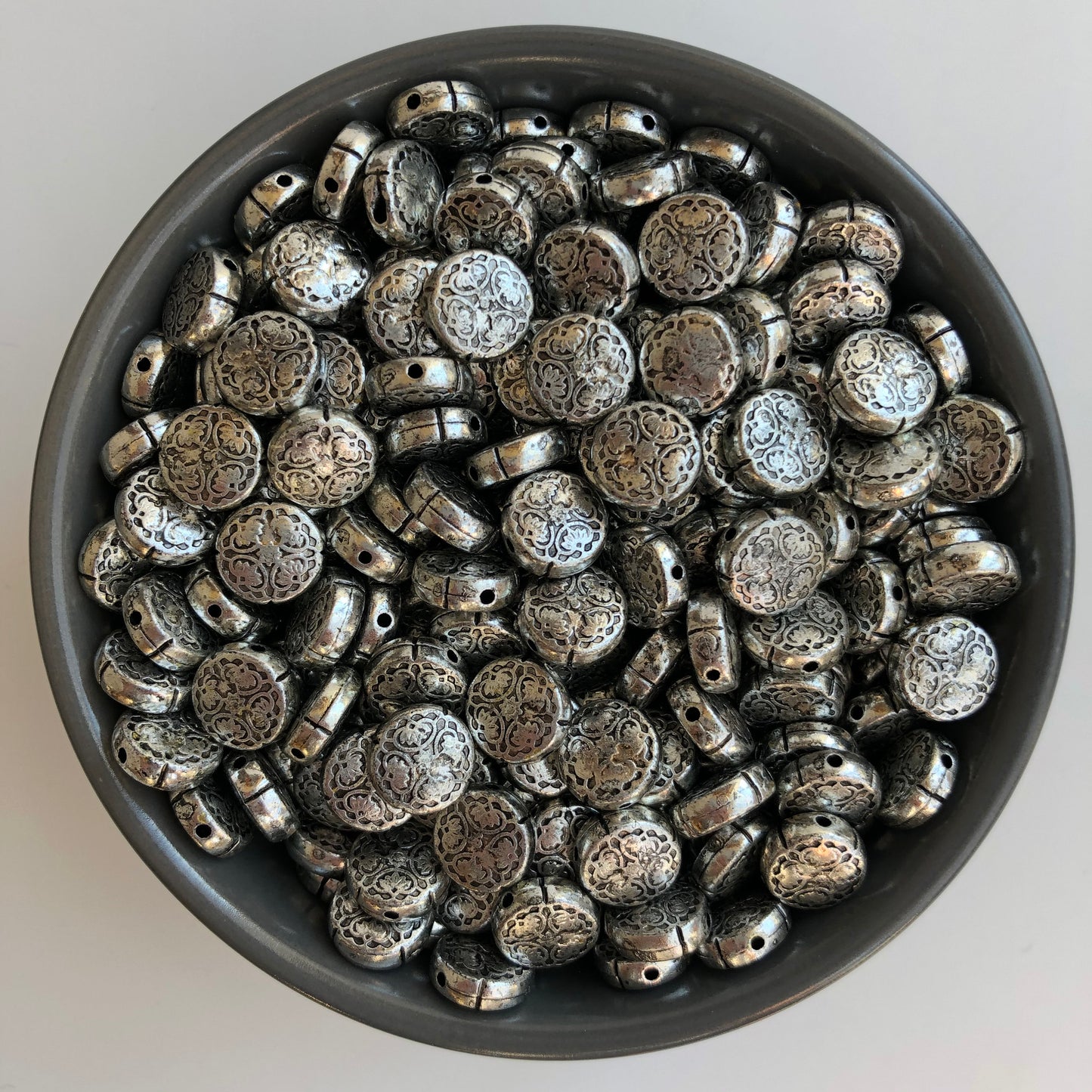 25X Antique Silver Spacer Beads 11mm Round Disc Acrylic Plastic Jewellery Making Beads