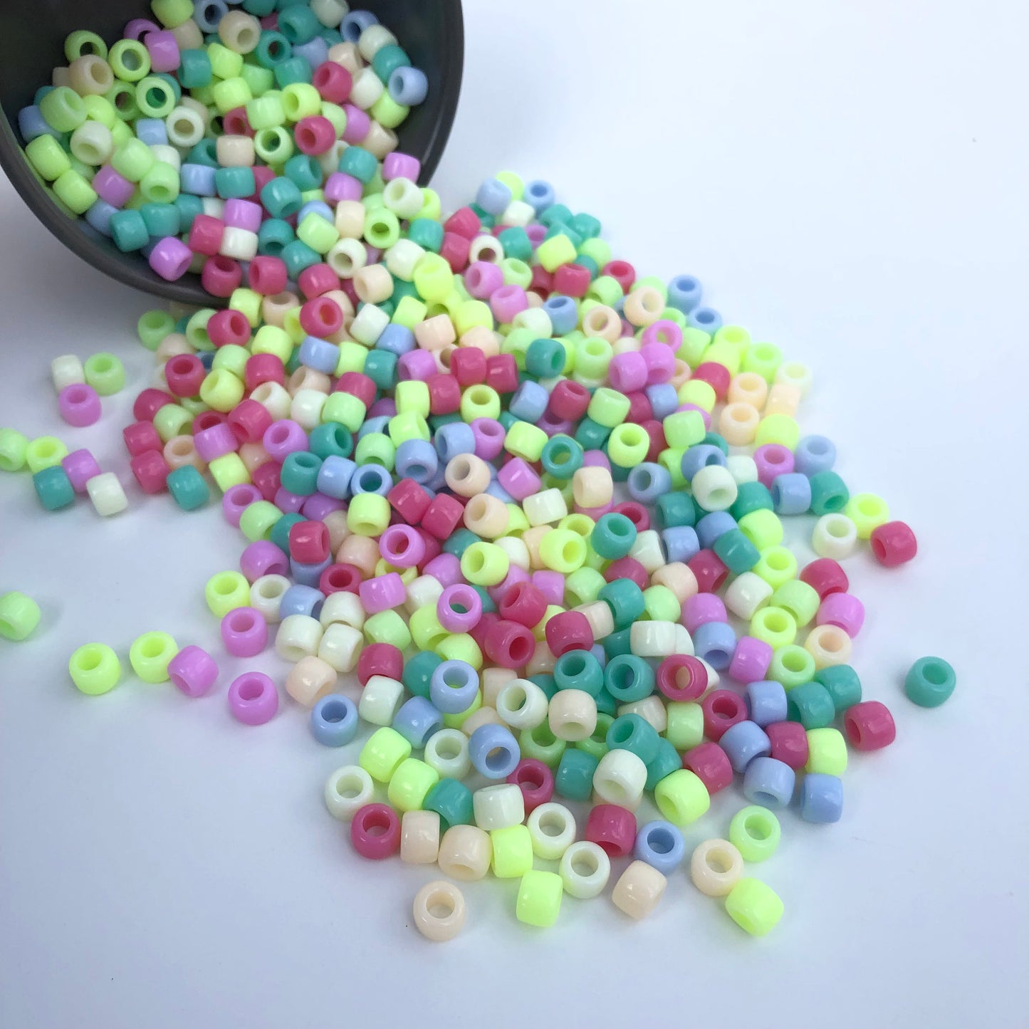 Pony Beads Colourful Plastic Craft Bead 8.5mm Barrel Bead for DIY Jewelry 100pcs