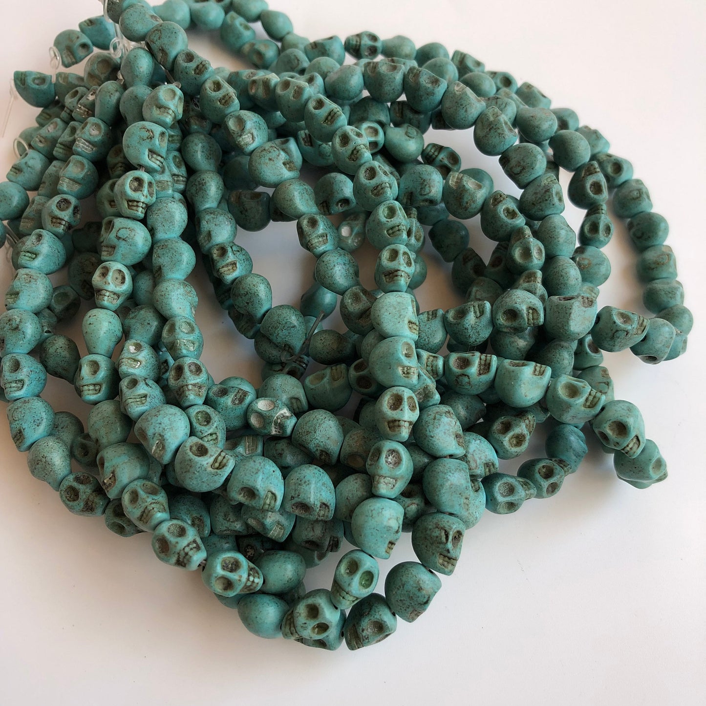 Skull Beads Blue Distressed Grunge Bead Punk Skull Bead 8mm Human Skeletal Head Halloween Craft Turquoise Jewellery Beads 50 pieces