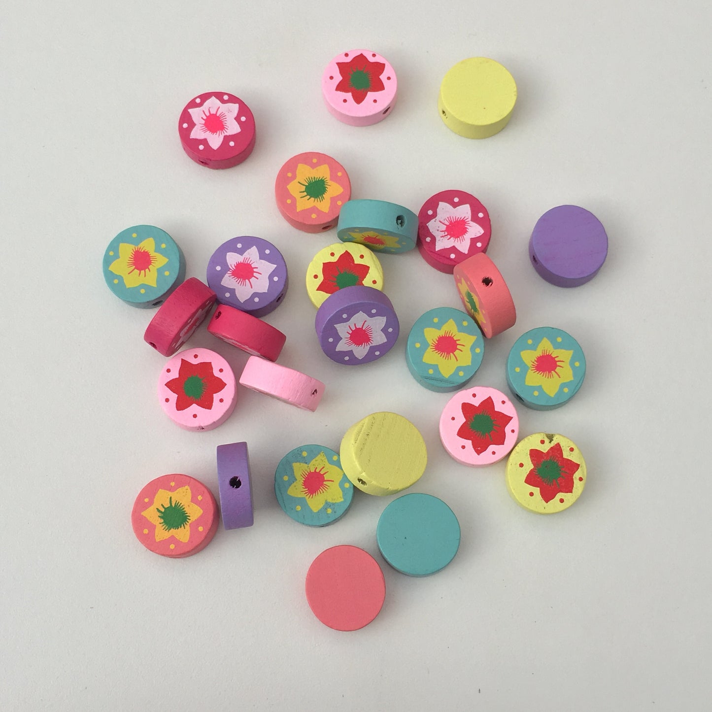 Round Painted Flower Bead, Floral Multi Colour Pastel Assorted Wooden Beads, 25 Pieces DIY Wood 16mm Beading Craft