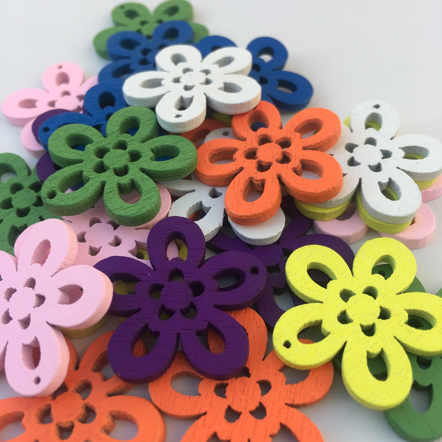 Wooden Floral  Flower Charms Petal Pendant 25mm Mixed Fun Colour Charm Children Craft DIY Jewellery Charms 25pcs