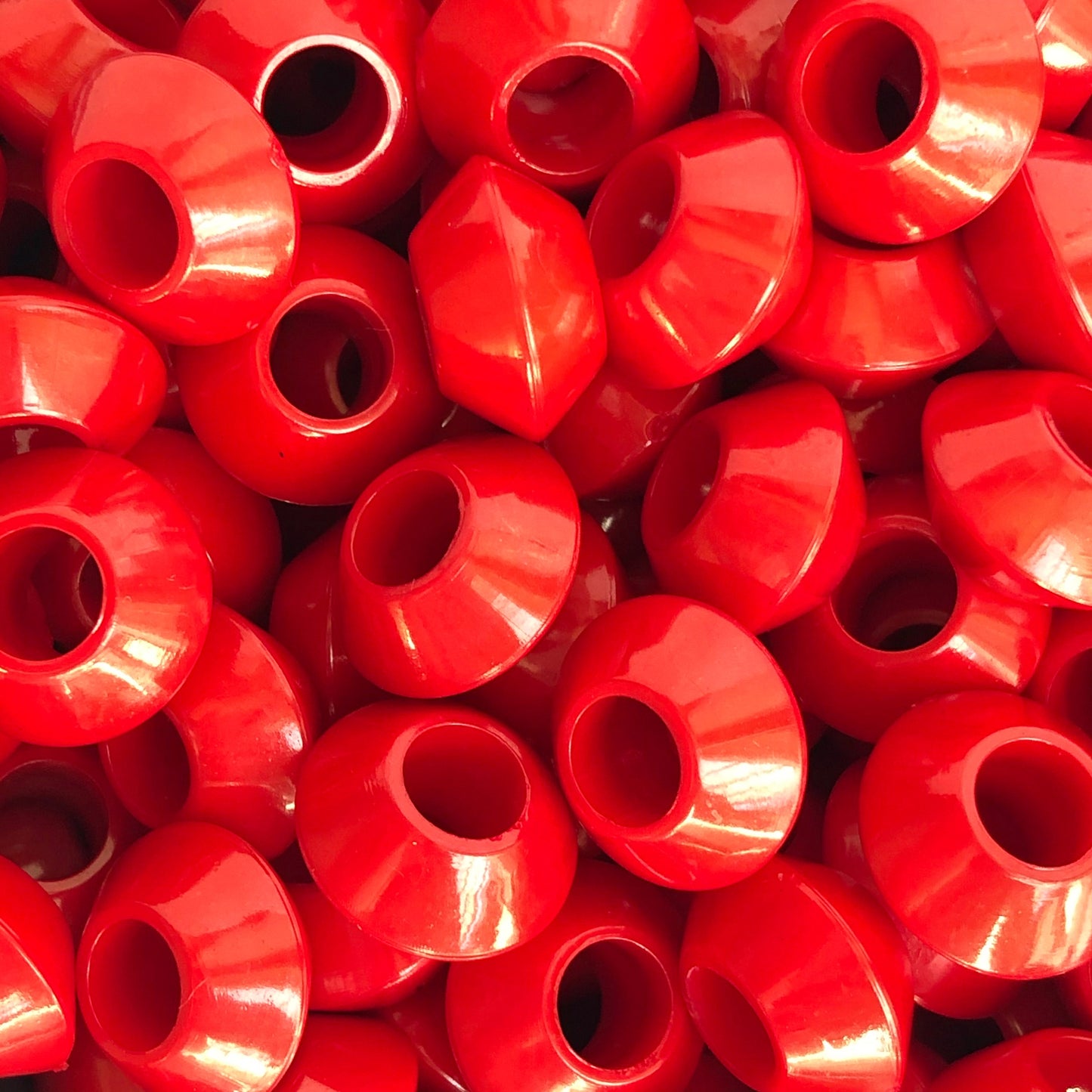 25X Red Macrame Beads 16x10mm Bicone Plastic Resin Bead 6.5mm Threading hole